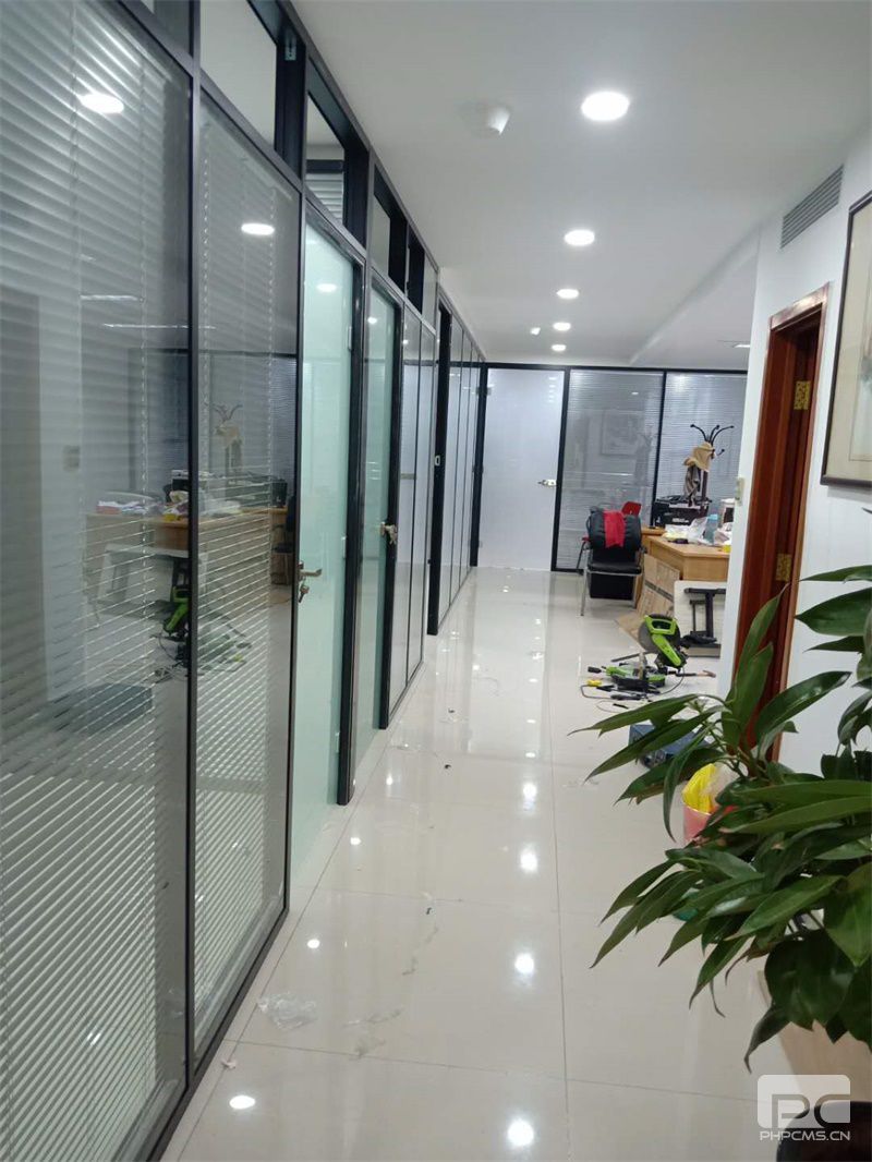 为什么玻璃隔断要用到隔断铝型材?