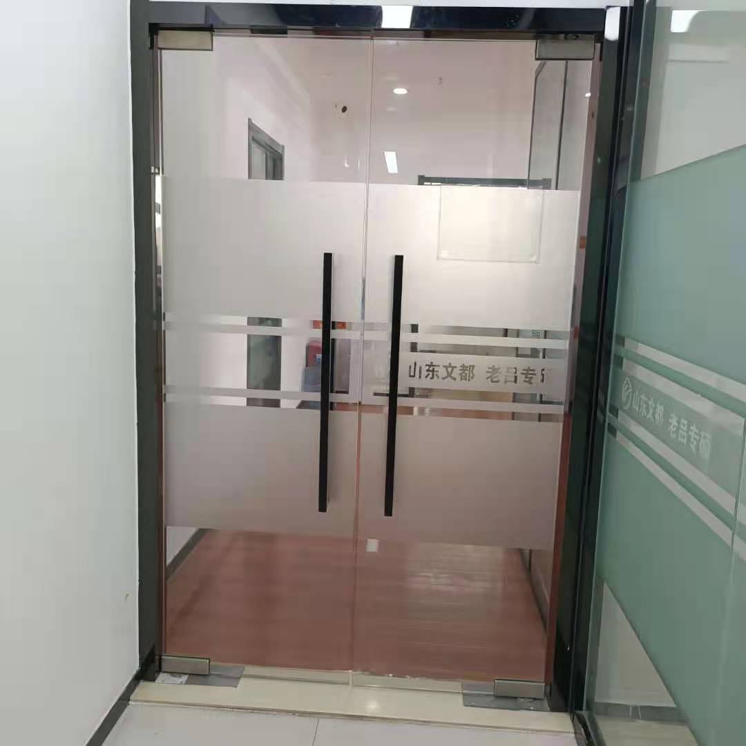 浴室玻璃门的种类有哪些?